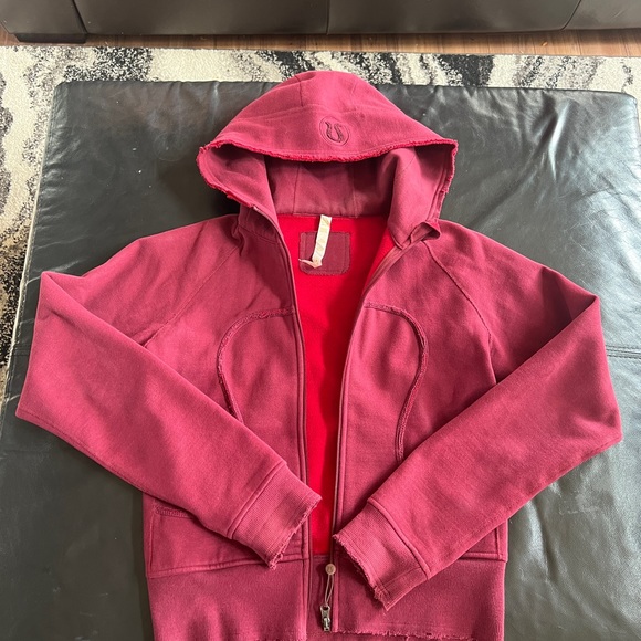 Lululemon Burgundy Wine Scuba Hoodie Size 10 - Picture 1 of 3